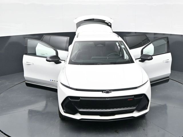 Used 2024 Chevrolet Equinox EV RS FWD image 42