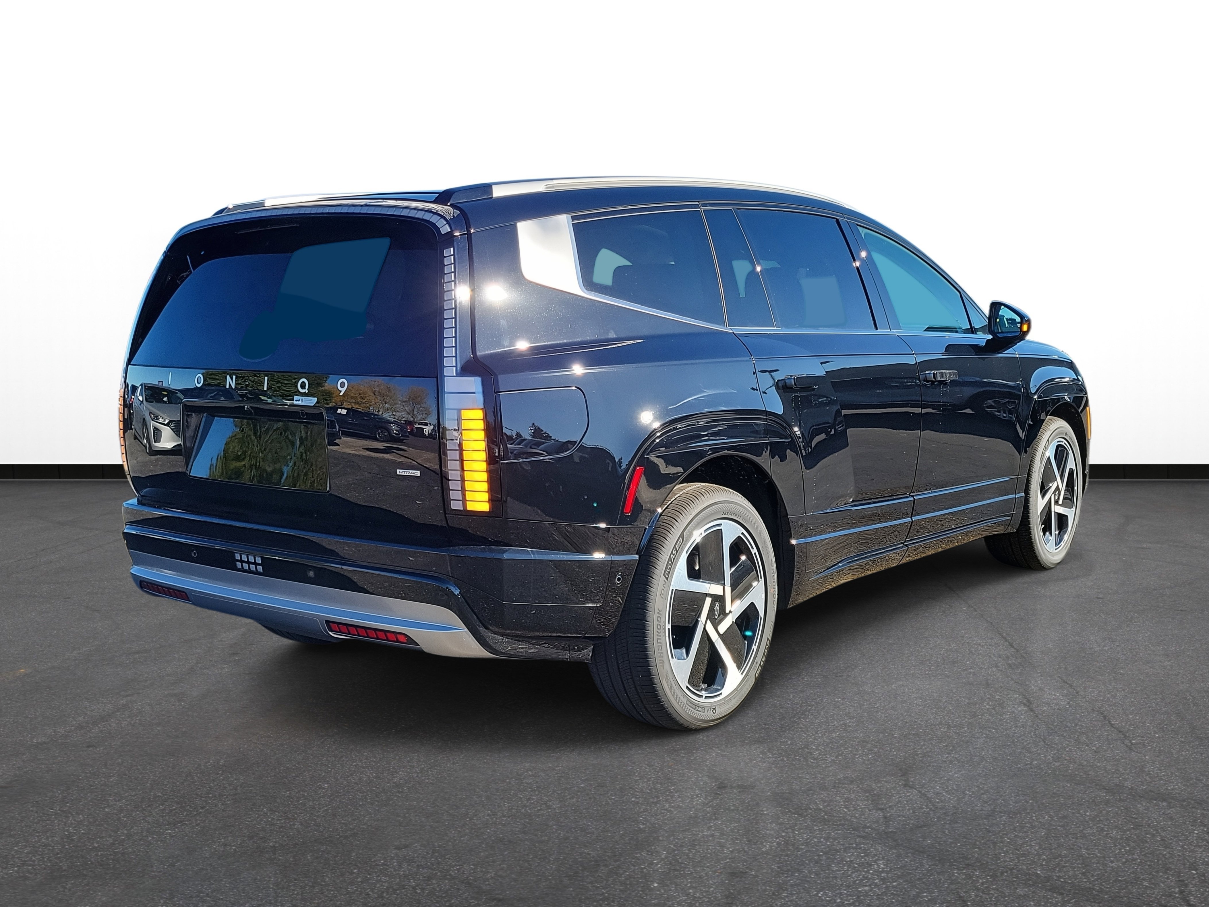 New 2026 Hyundai Ioniq 9 Limited image 4