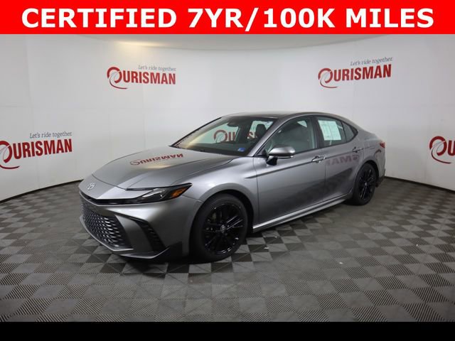 Used 2025 Toyota Camry SE FWD image 4