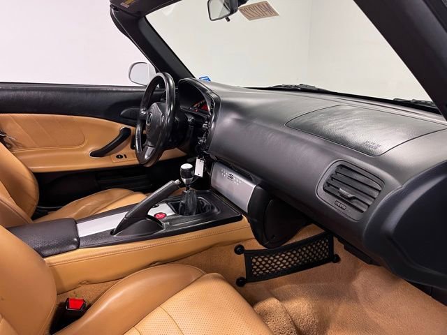 Used 2004 Honda S2000 image 12