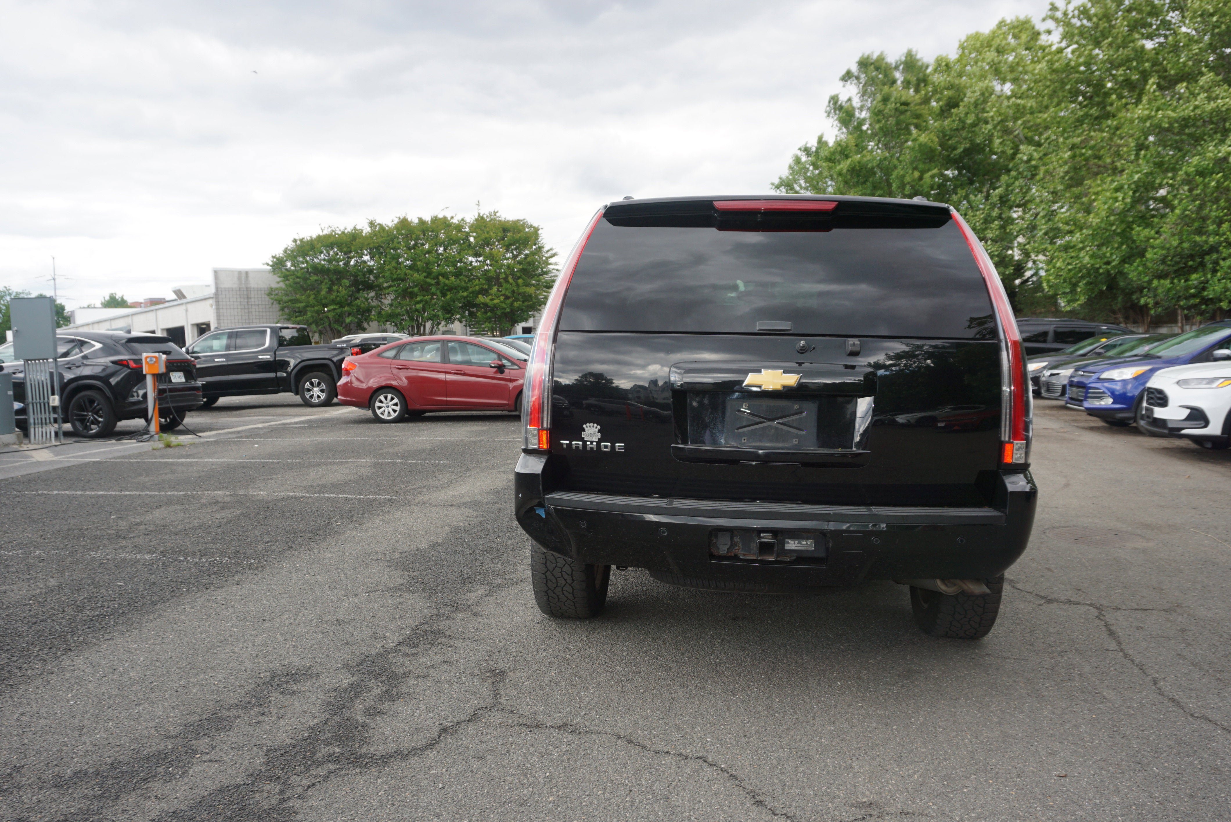 Used 2013 Chevrolet Tahoe LT AWD/4WD image 4