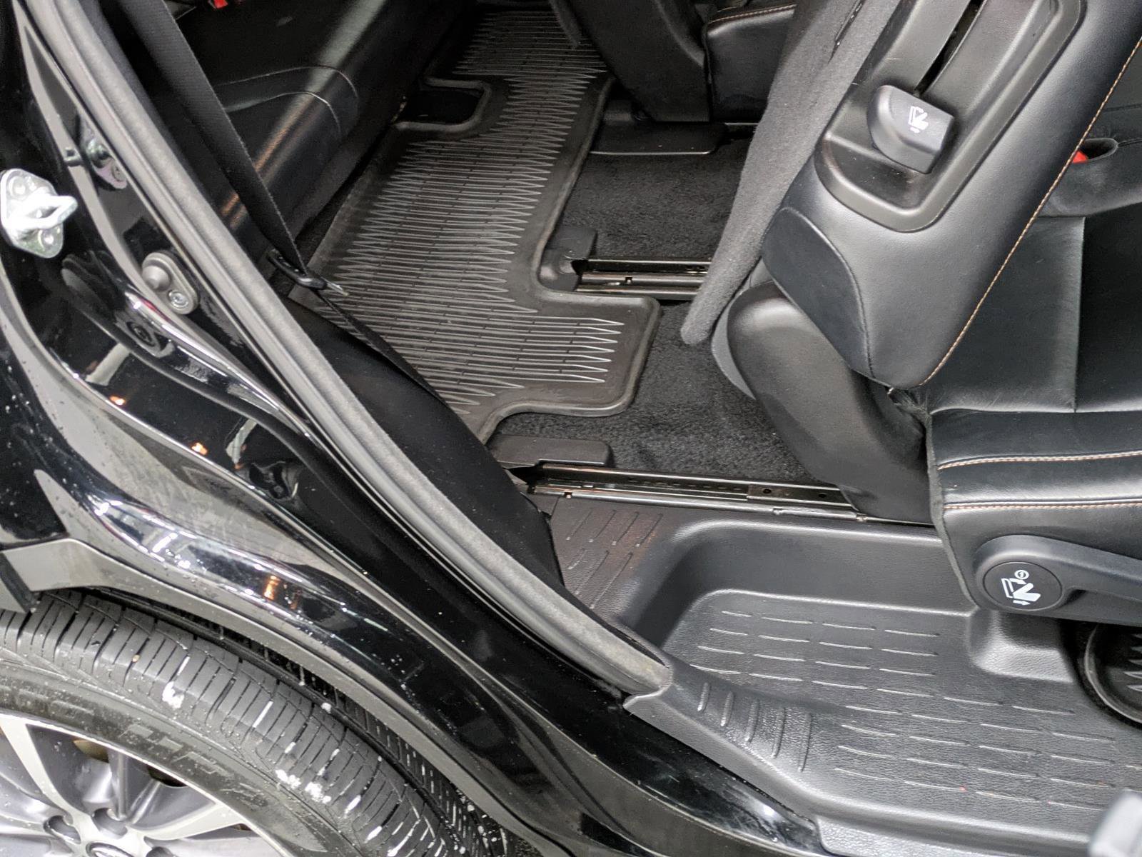 Used 2018 Toyota Highlander XLE image 34