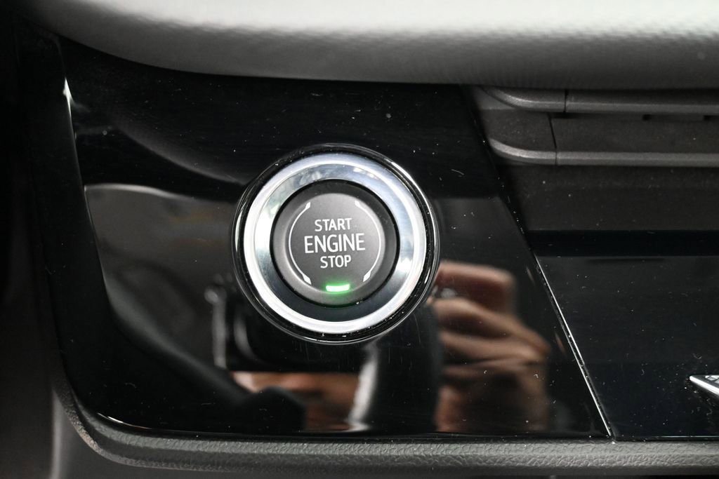 Used 2024 Buick Envision Preferred AWD/4WD image 41