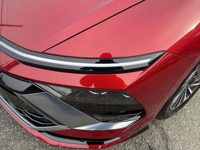 Used 2025 Hyundai Sonata Limited image 4