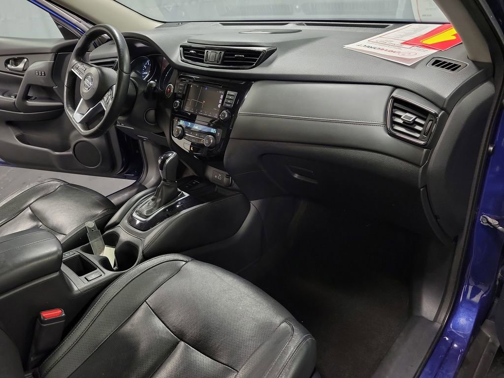 Used 2020 Nissan Rogue SL w/ Premium Package image 25