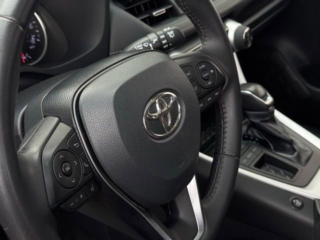 Used 2021 Toyota RAV4 XLE Premium image 42
