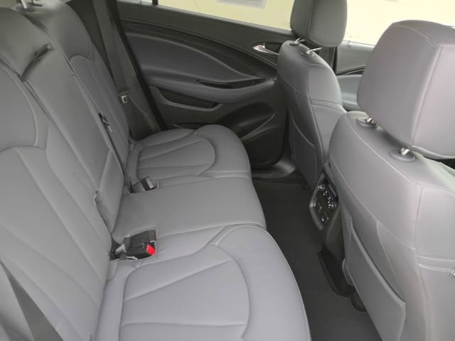 Used 2020 Buick Envision Essence image 19