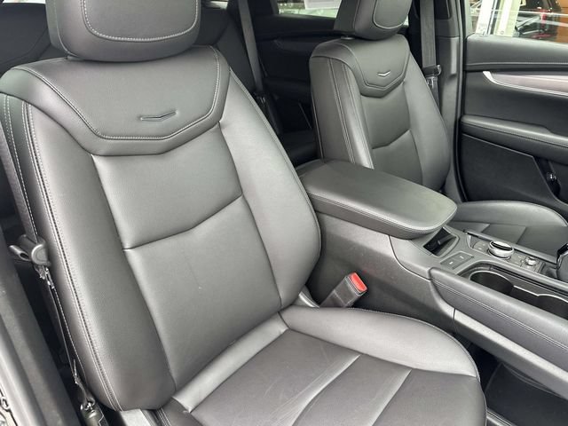 Certified 2025 Cadillac XT5 Luxury w/ LPO, Floor Liner Package FWD image 50