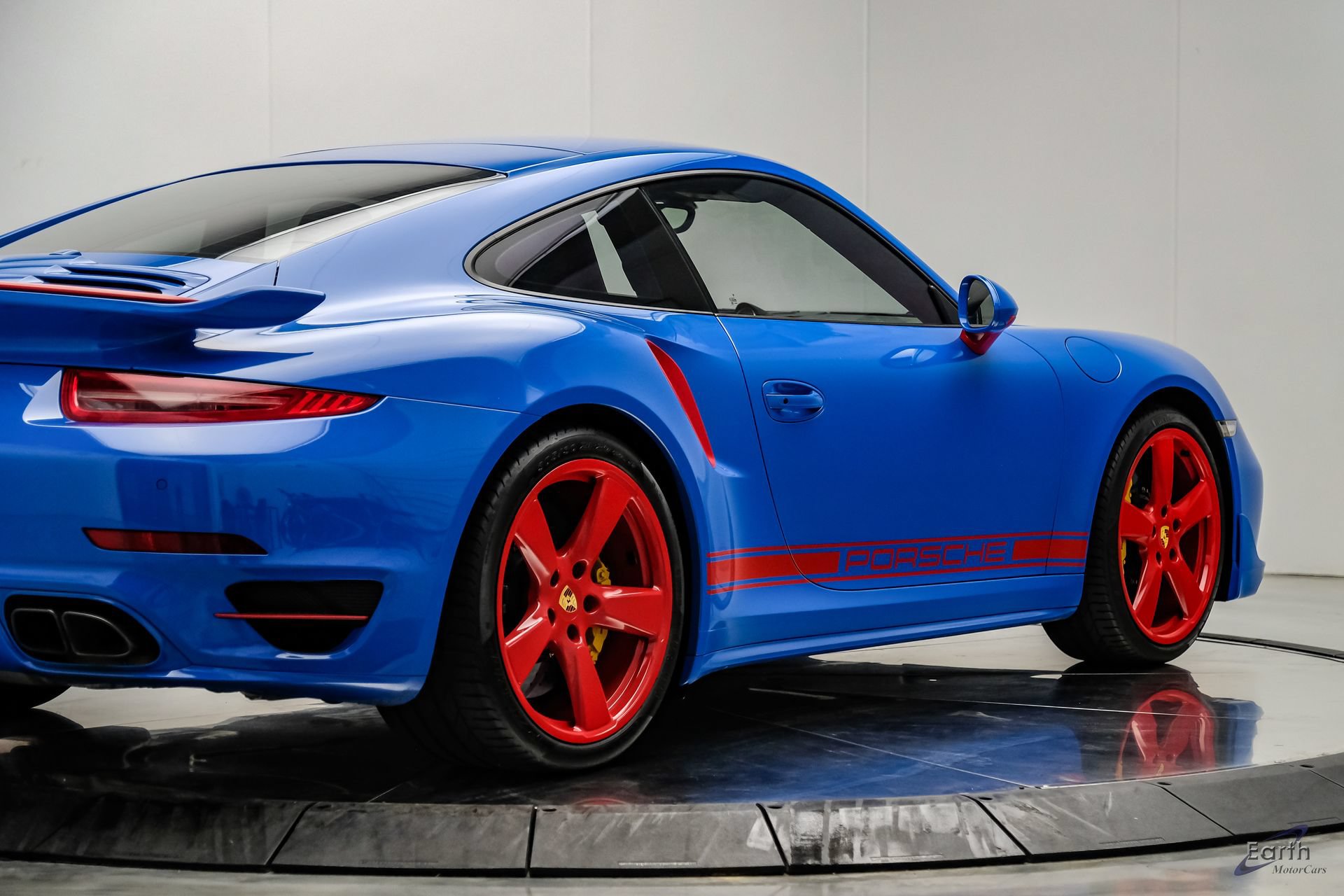 Used 2016 Porsche 911 Turbo S AWD/4WD image 24
