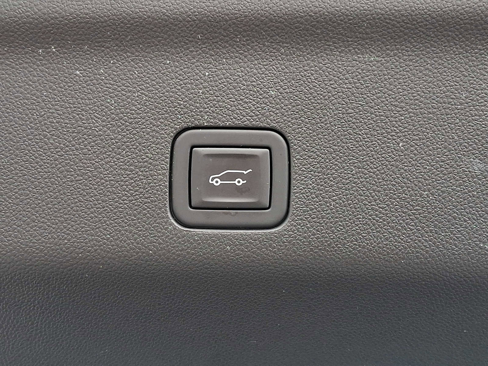 Used 2023 GMC Yukon AT4 w/ AT4 Premium Package AWD/4WD image 31
