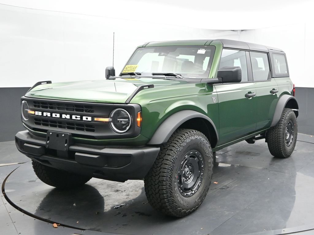 New 2025 Ford Bronco 4-Door w/ Sasquatch Package image 3