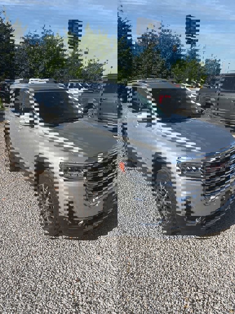 Certified 2020 GMC Acadia SLE w/ Driver Convenience Package FWD image 7