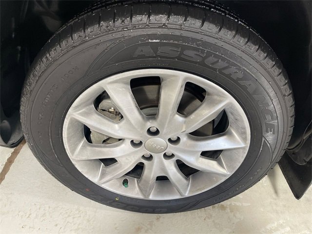 Used 2018 Jeep Cherokee Limited image 10