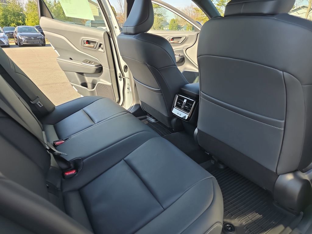 Used 2026 Toyota Crown Platinum AWD/4WD image 14