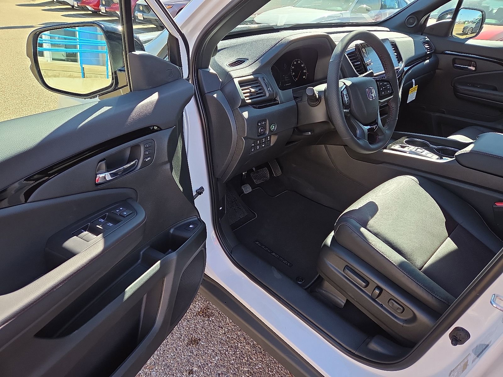 New 2026 Honda Ridgeline Black Edition image 10