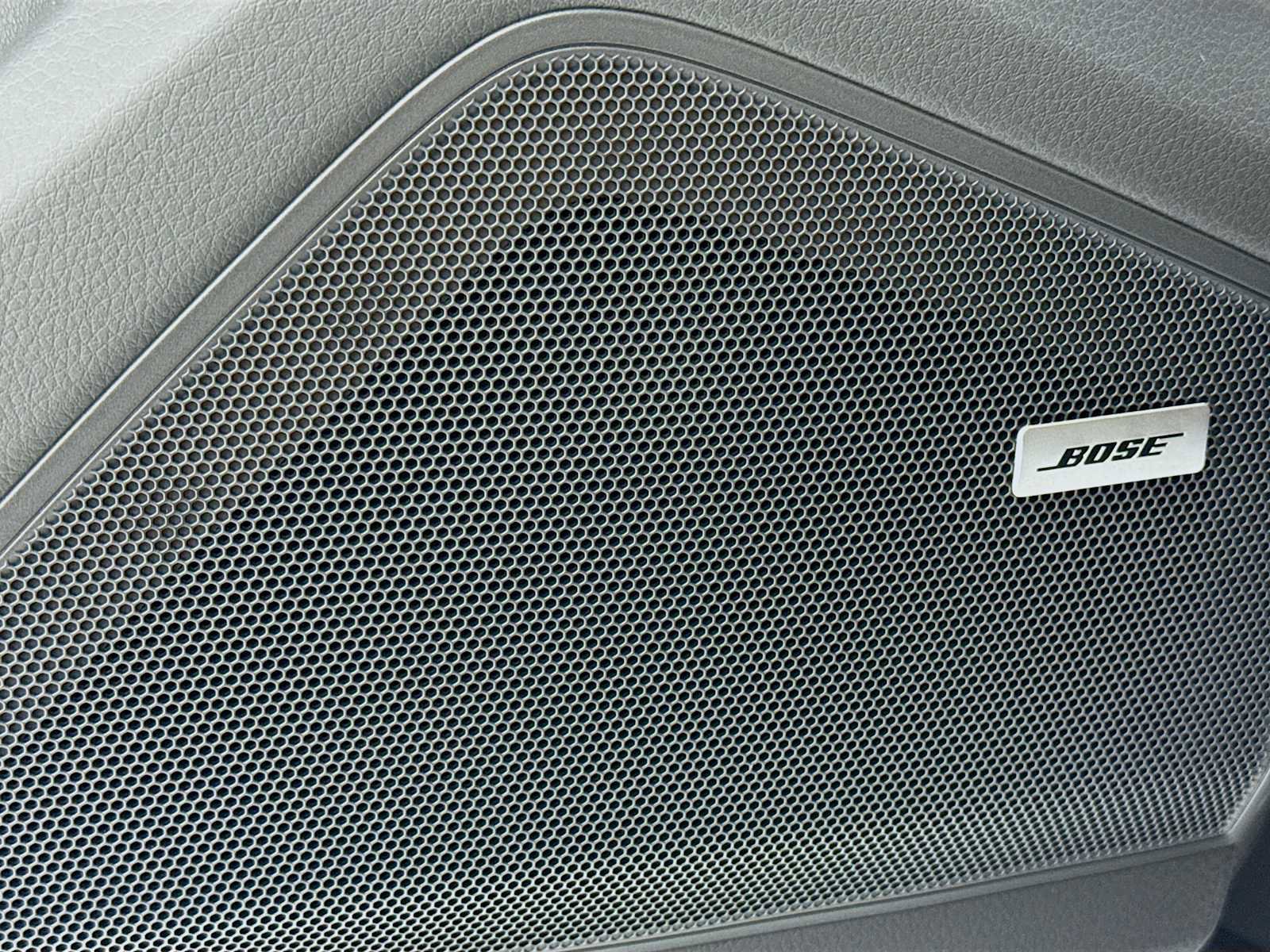 New 2026 Porsche Cayenne image 12