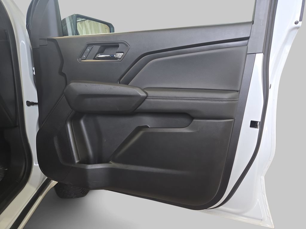 Used 2023 Chevrolet Colorado LT w/ LT Convenience Package AWD/4WD image 11