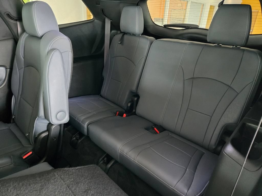 Certified 2023 Buick Enclave Essence w/ Experience Buick Package AWD/4WD image 19