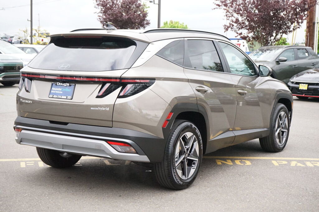 Certified 2025 Hyundai Tucson SEL AWD/4WD image 6