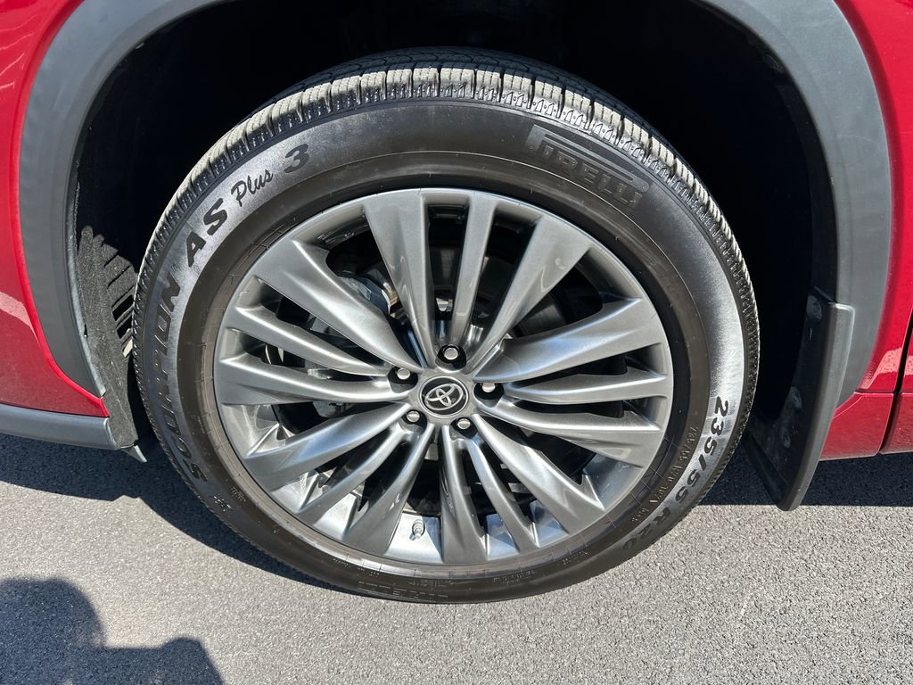 Used 2021 Toyota Highlander Platinum AWD/4WD image 12