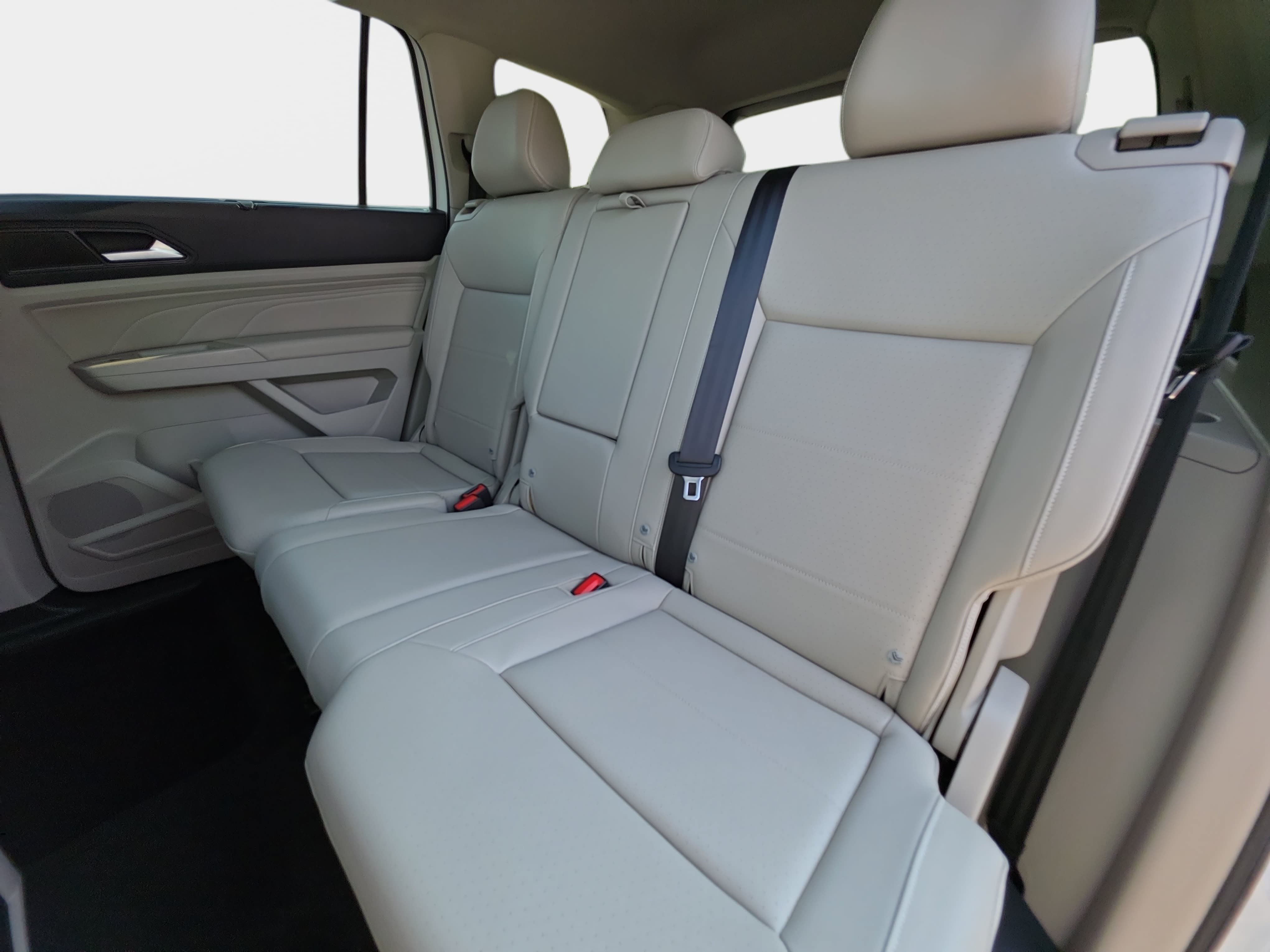 Used 2023 Volkswagen Atlas SE w/ Panoramic Sunroof Package AWD/4WD image 16