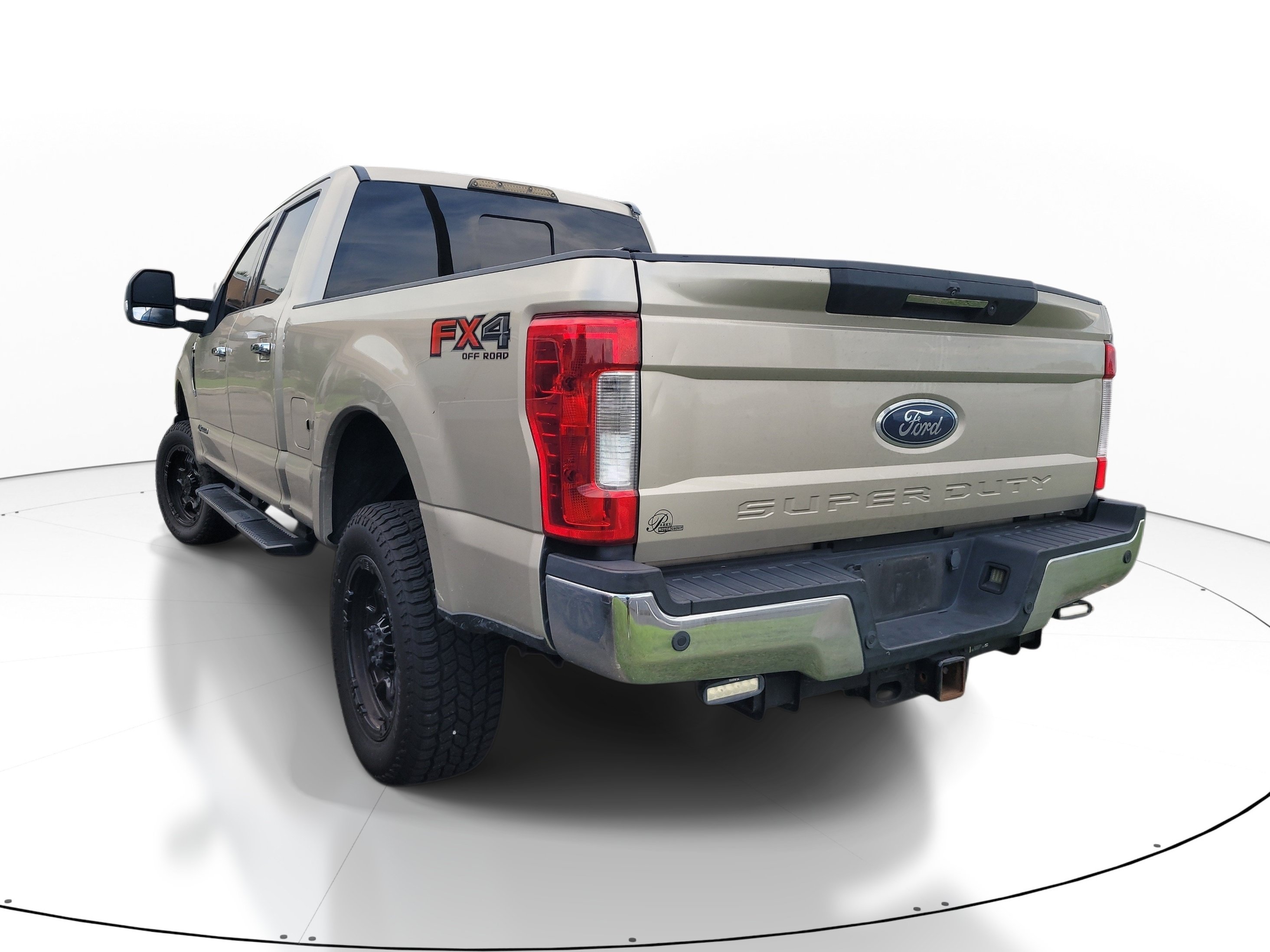 Used 2017 Ford F250 Lariat w/ Lariat Ultimate Package AWD/4WD image 6