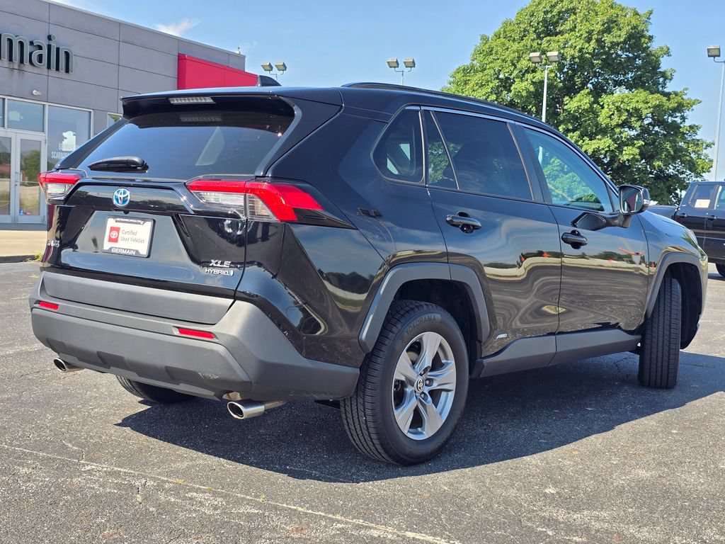 Certified 2022 Toyota RAV4 XLE w/ Convenience Package AWD/4WD image 16
