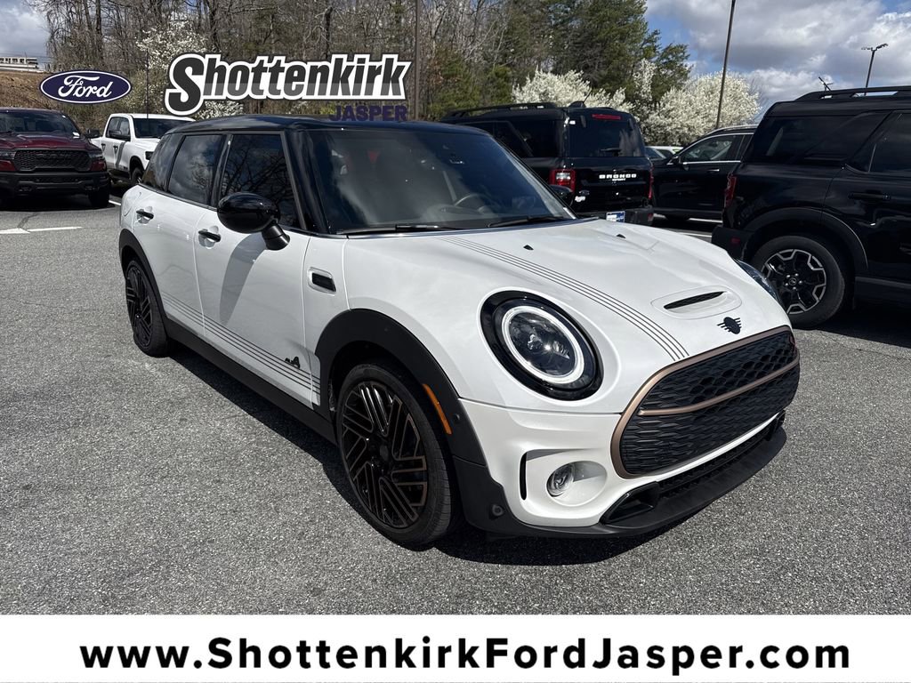 Used 2024 MINI Cooper Clubman S image 1