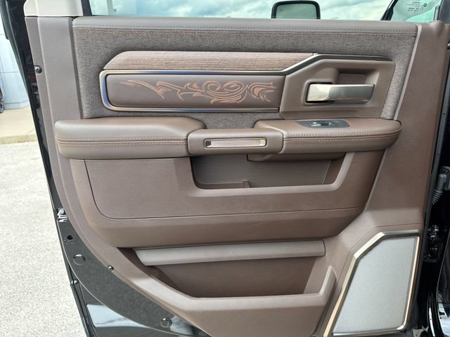 New 2026 RAM 3500 Longhorn AWD/4WD image 40