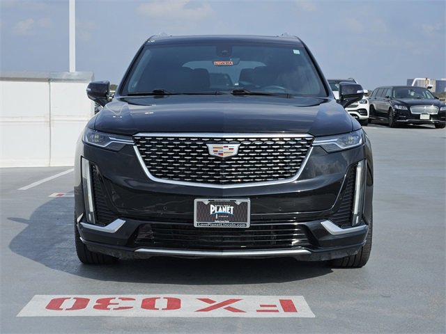 Used 2021 Cadillac XT6 Premium Luxury image 2