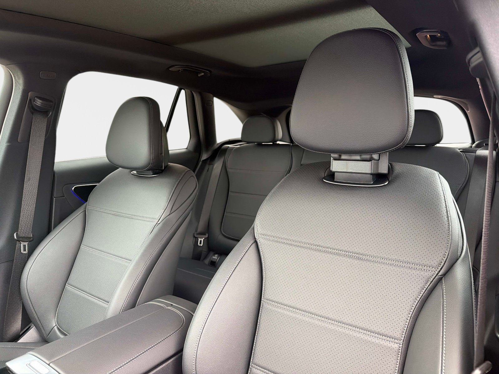 New 2026 Mercedes-Benz GLC 300 image 19