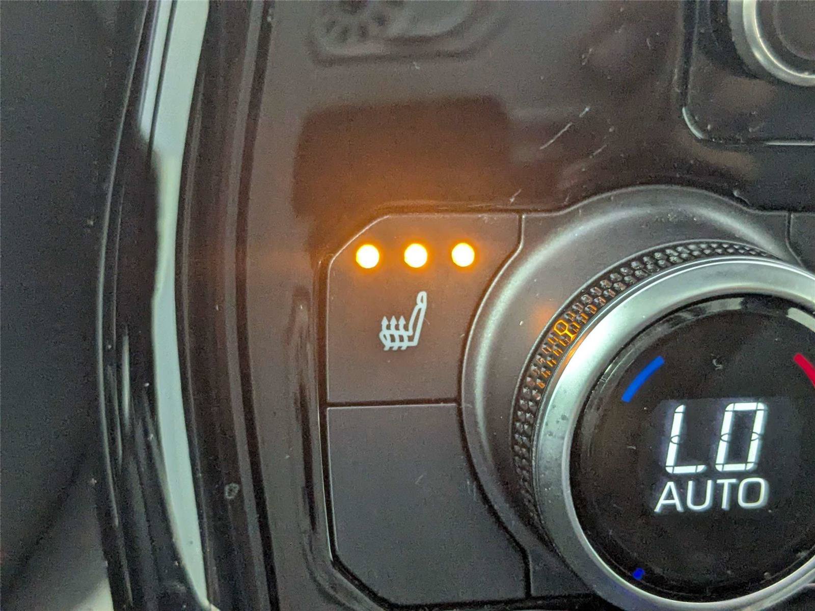 Certified 2020 Toyota Highlander XLE FWD image 25