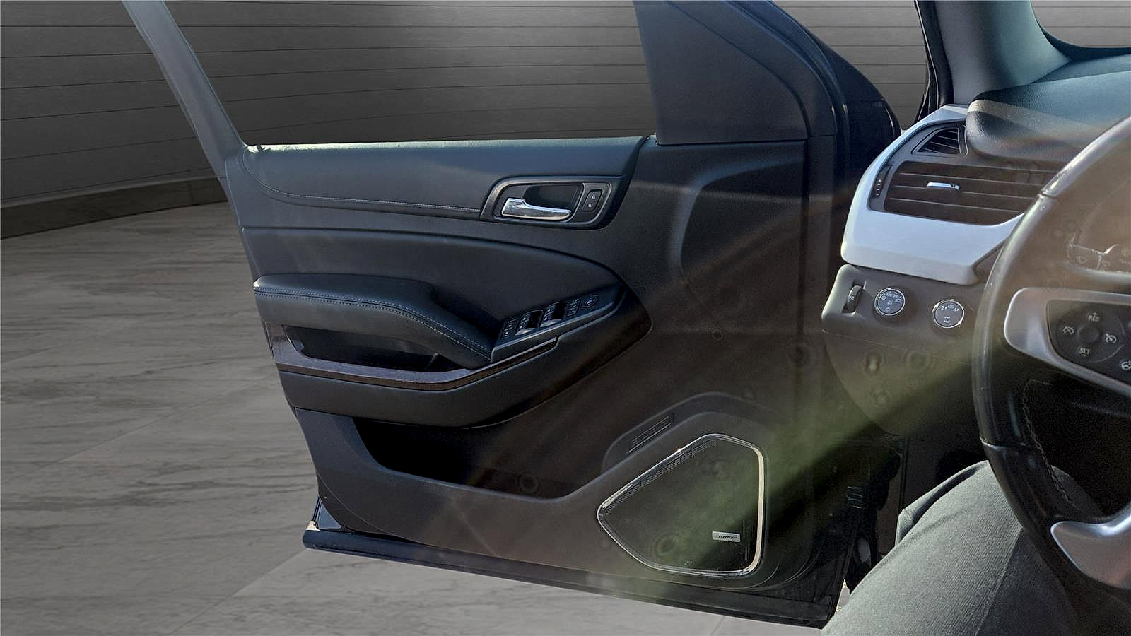 Used 2019 GMC Yukon SLT AWD/4WD image 22