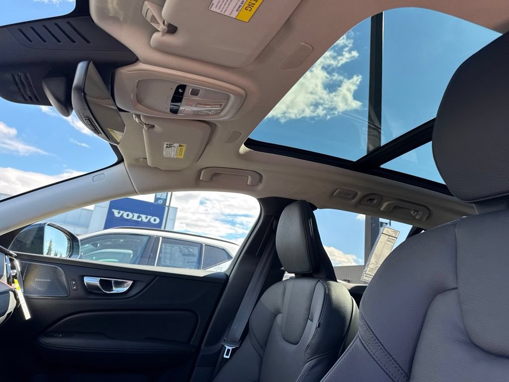 New 2026 Volvo V60 B5 Cross Country Plus w/ Climate Package AWD/4WD image 14