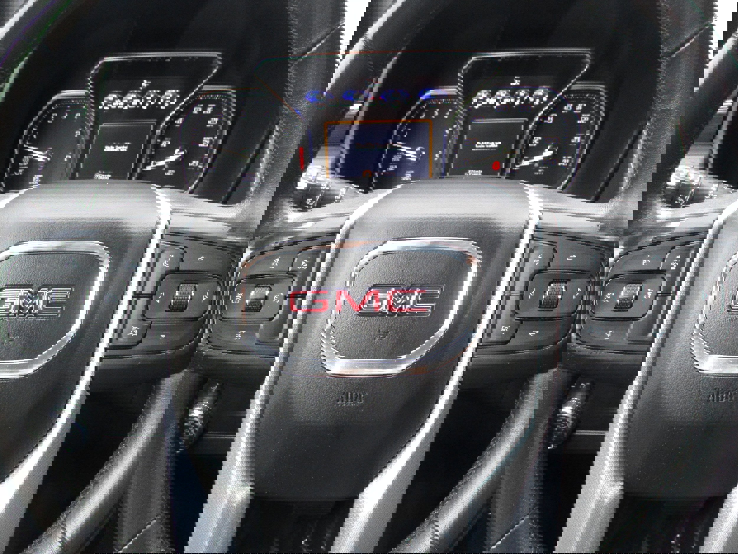 Used 2021 GMC Yukon SLT image 16