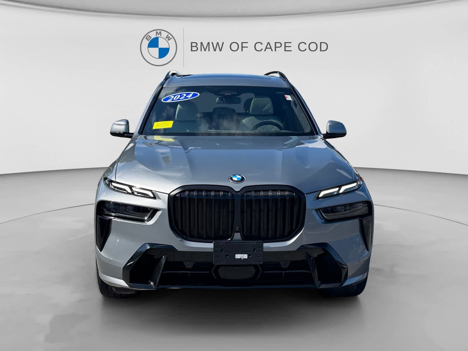 Used 2024 BMW X7 xDrive40i w/ Executive Package AWD/4WD image 2