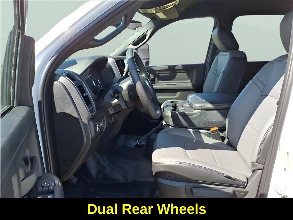 New 2026 RAM 3500 Tradesman w/ Chrome Appearance Group image 11