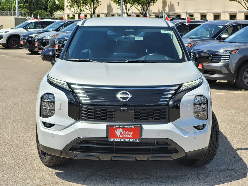 New 2026 Nissan Rogue SL AWD/4WD image 2