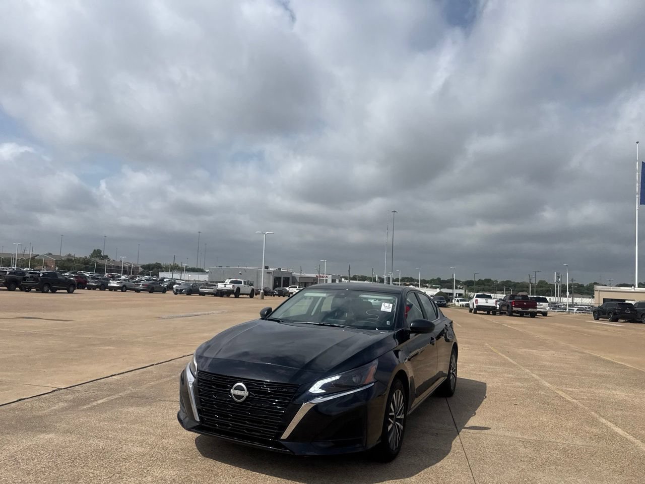 Certified 2026 Nissan Altima 2.5 SV AWD/4WD image 7
