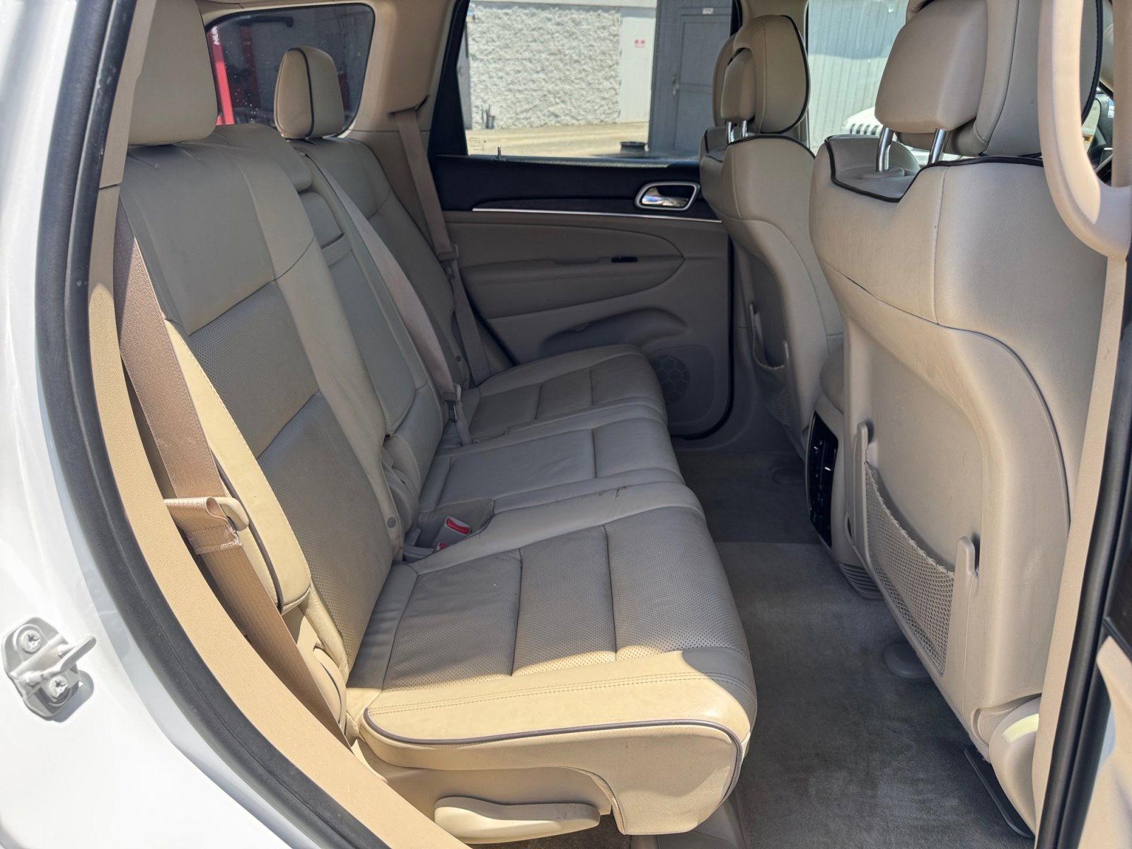 Used 2018 Jeep Grand Cherokee Overland AWD/4WD image 28