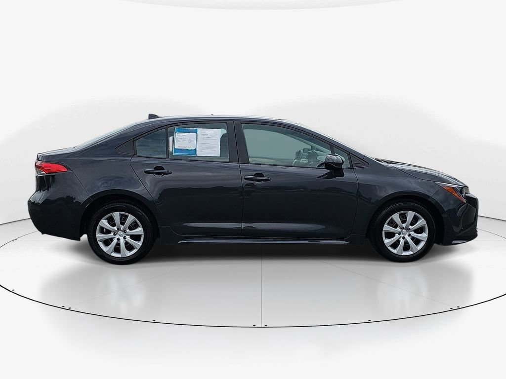 Used 2024 Toyota Corolla LE FWD image 5