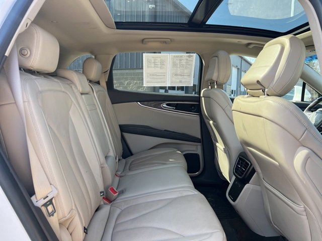 Used 2020 Lincoln Nautilus Reserve image 14