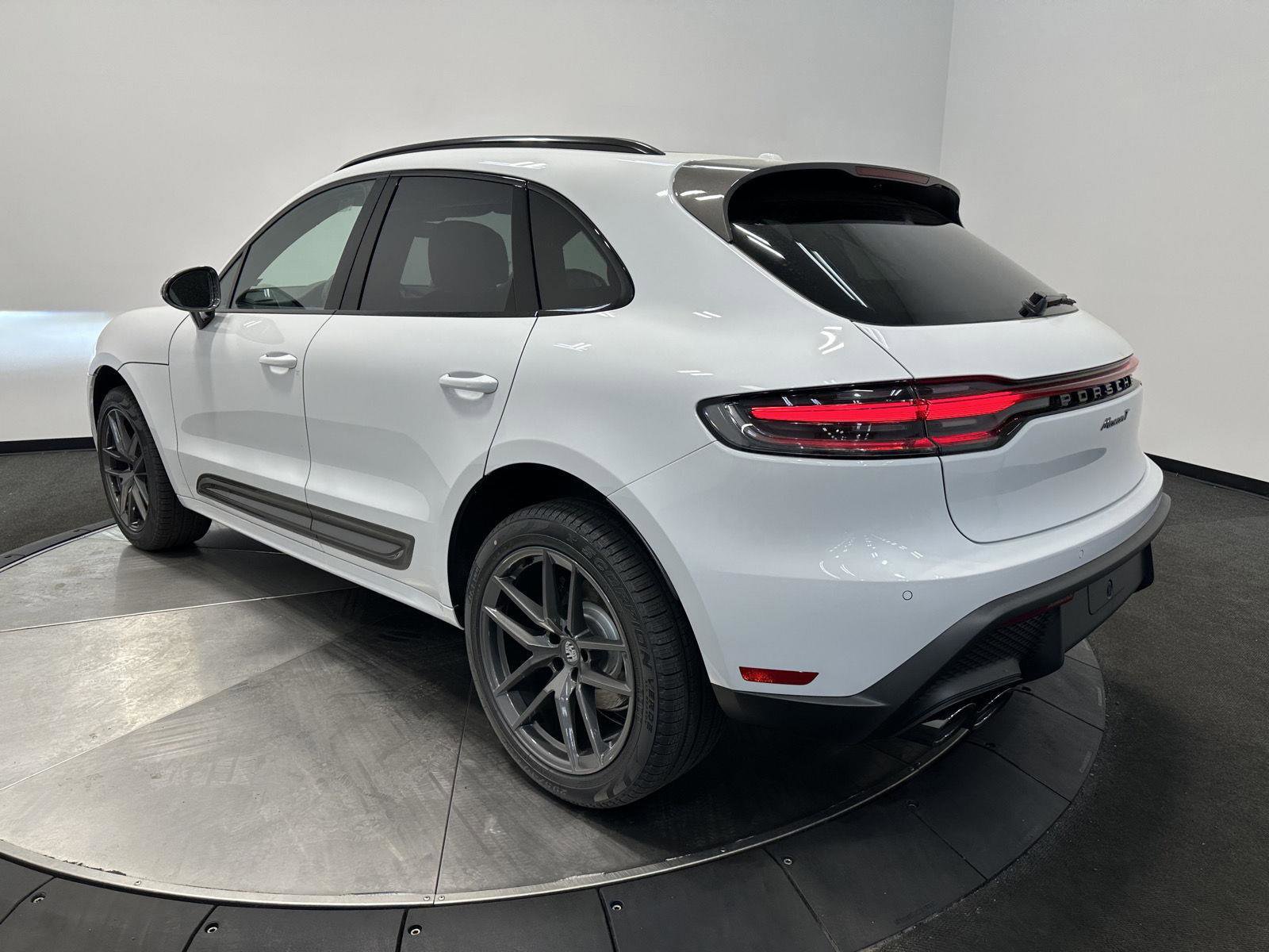 New 2025 Porsche Macan Turbo image 3