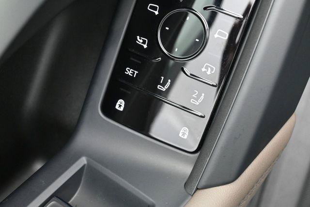 Used 2026 Audi Q5 Premium Plus AWD/4WD image 13
