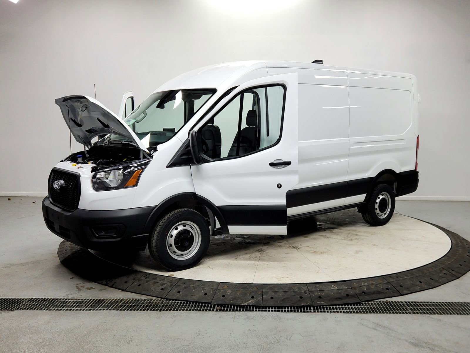 New 2026 Ford Transit 250 148 Medium Roof w/ Load Area Protection Package image 11
