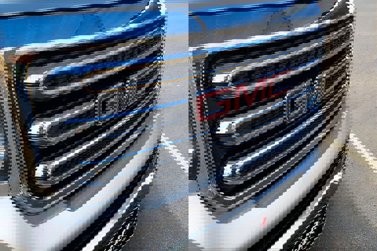 Used 2018 GMC Canyon SLT w/ Driver Alert Package image 29