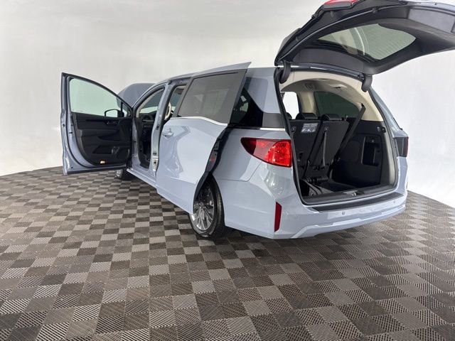 Certified 2026 Honda Odyssey Touring image 21
