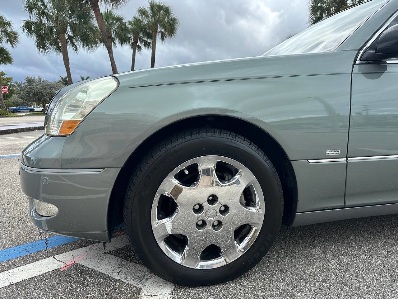 Used 2003 Lexus LS 430 image 6