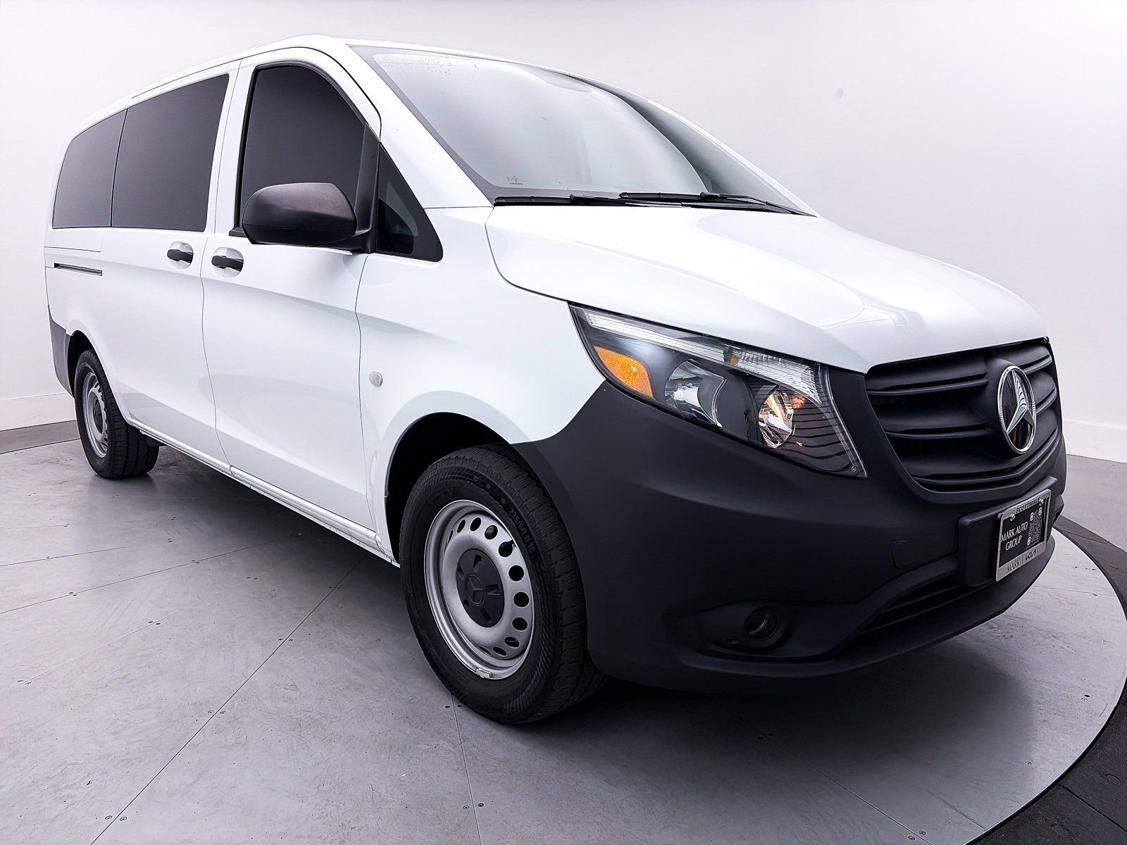 Used 2023 Mercedes-Benz Metris Passenger image 9
