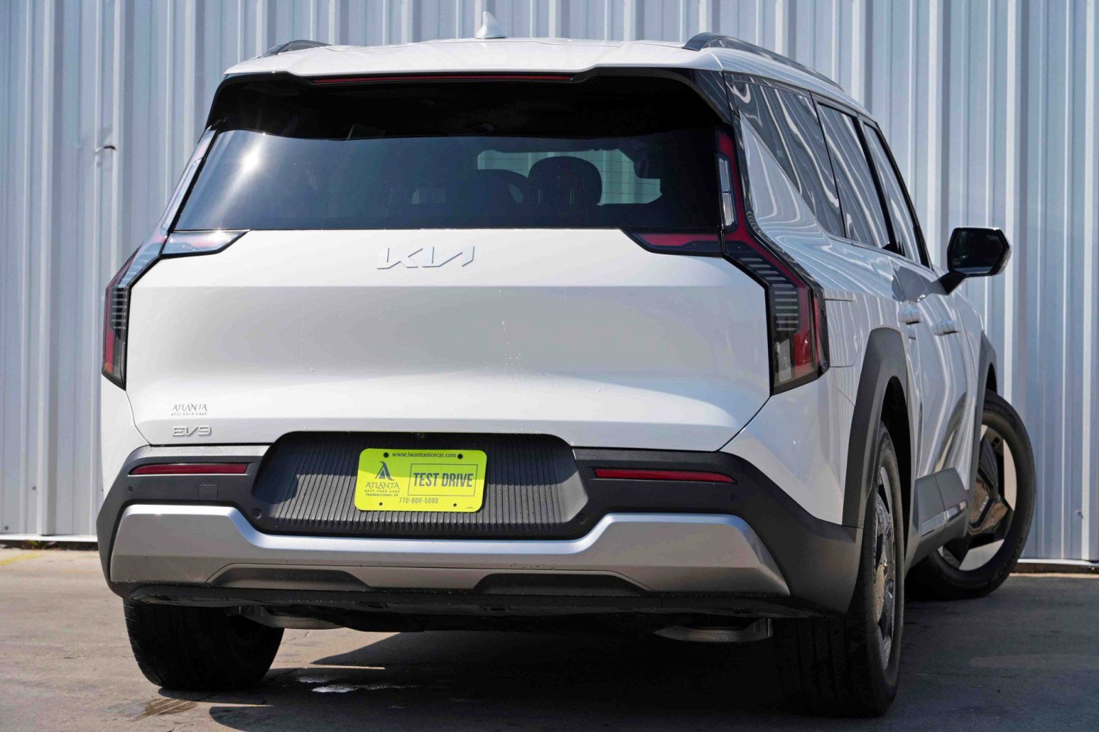 Used 2024 Kia EV9 Wind image 4